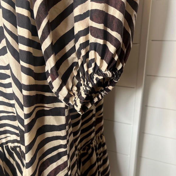 NEW! Banana Republic Silk Dress Size Large - Picture 5 of 7